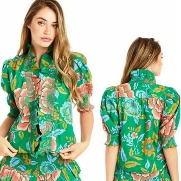 Love The Label Zuri Green Floral Smocked Ruffle Button Down Top Women's Size M - Picture 2 of 8